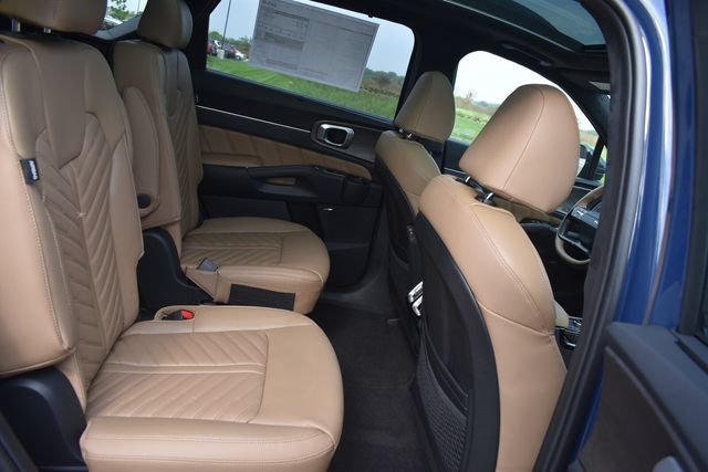 New 2026 Kia Sorento SX Prestige w/ Olive Brown Leather Package AWD/4WD image 17