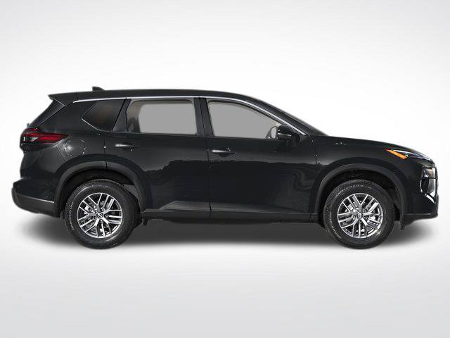 Used 2025 Nissan Rogue S AWD/4WD image 10