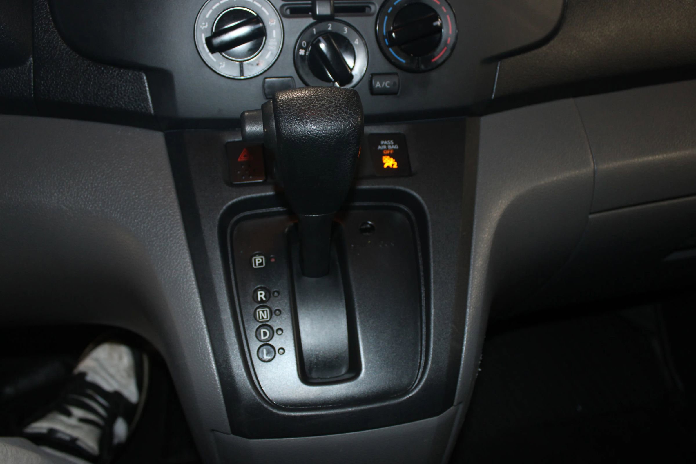 Used 2019 Nissan NV200 S image 20