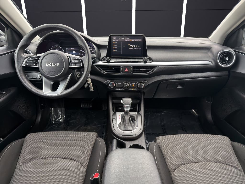 Used 2023 Kia Forte LXS image 13
