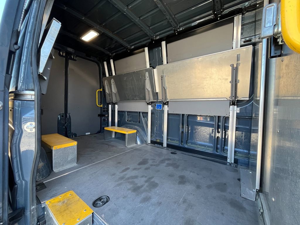 Used 2018 Mercedes-Benz Sprinter 2500 image 5