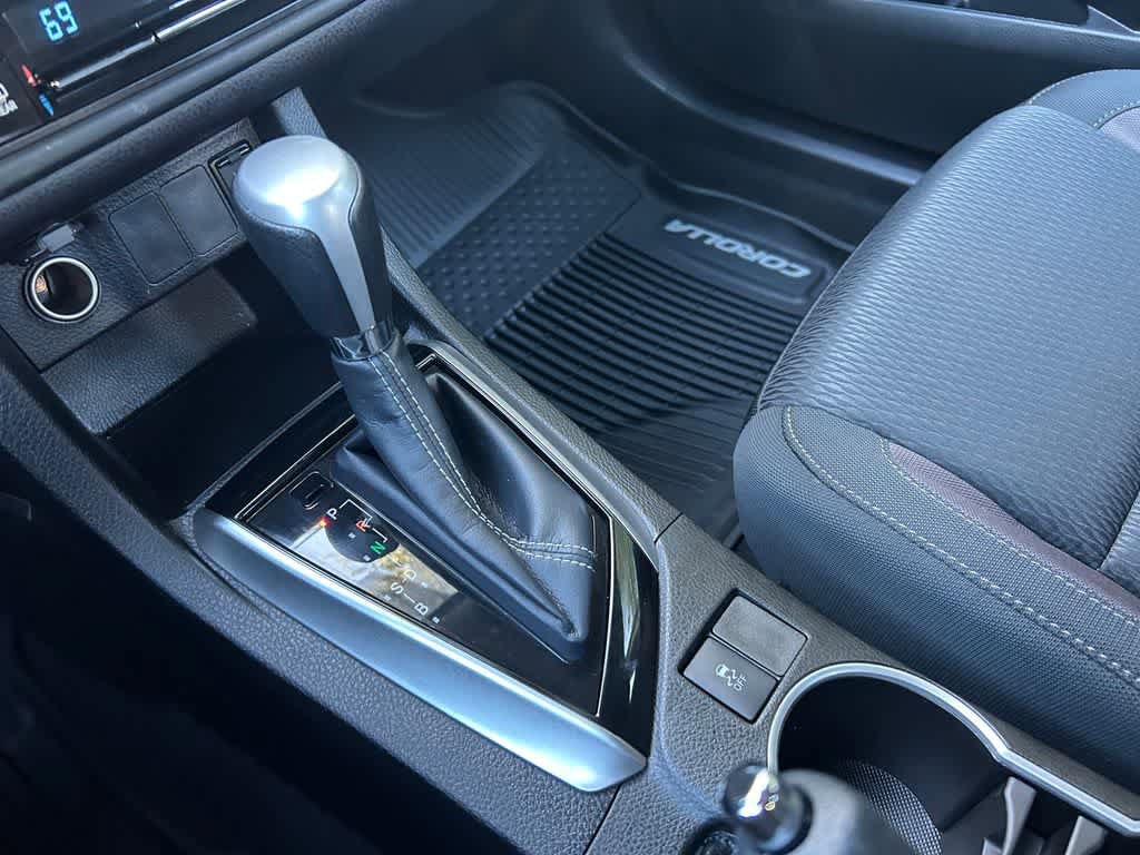 Used 2019 Toyota Corolla LE FWD image 17