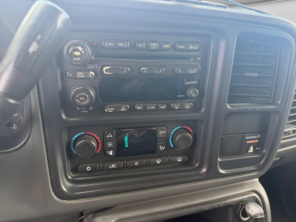 Used 2004 GMC Sierra 1500 SLT w/ Light Duty Power Package AWD/4WD image 26