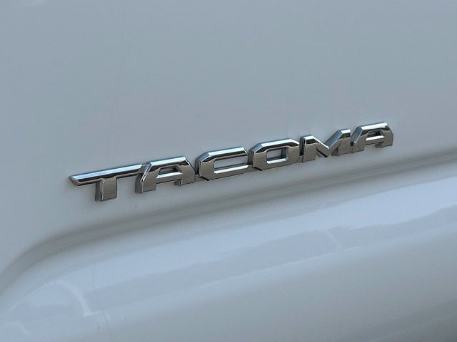 Certified 2023 Toyota Tacoma TRD Off-Road AWD/4WD image 12