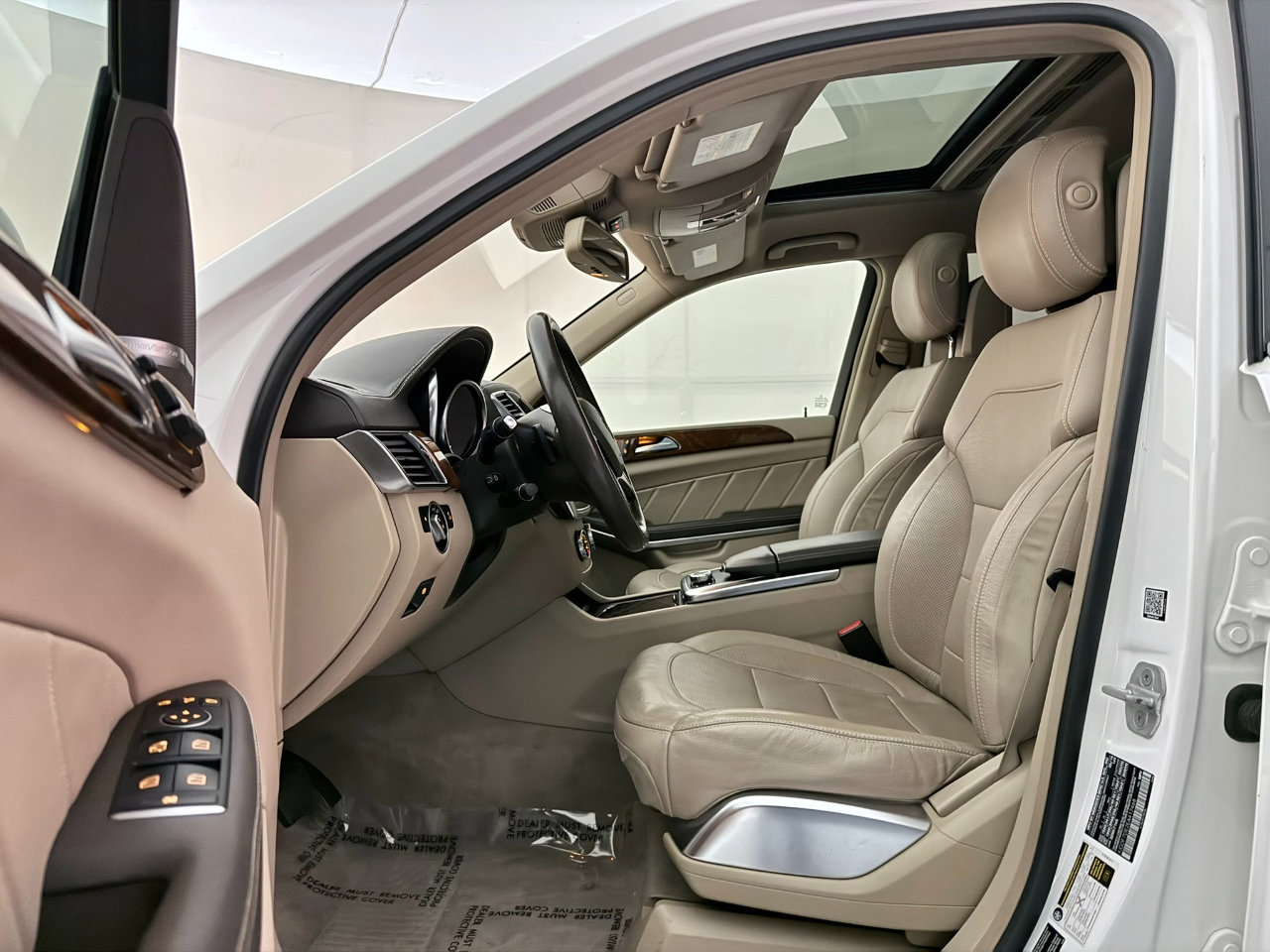 Used 2014 Mercedes-Benz GL 550 4MATIC image 18