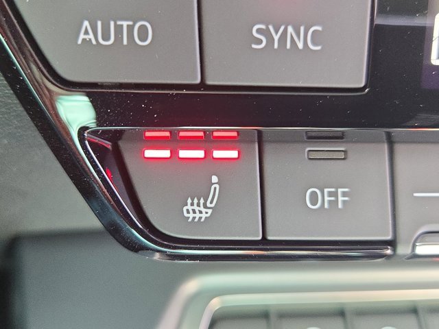 Used 2025 Audi A3 2.0T Premium w/ Convenience Package image 20