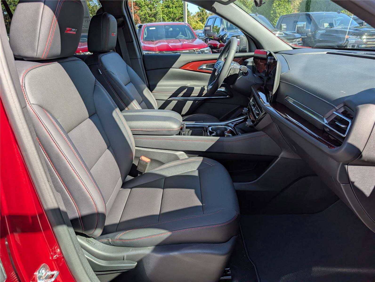 New 2026 Chevrolet Traverse Z71 image 8