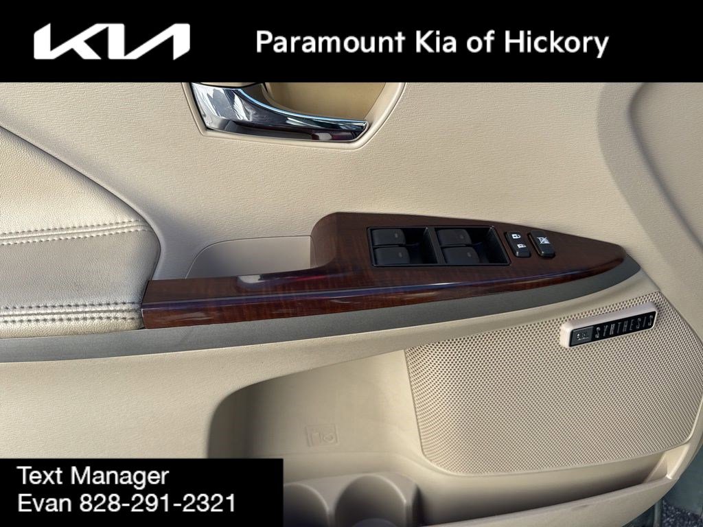 Used 2011 Toyota Venza AWD image 18