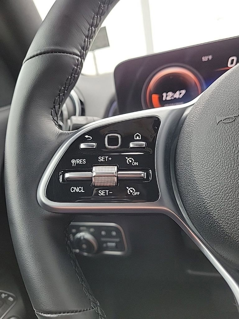 Used 2022 Mercedes-Benz GLB 250 4MATIC image 21