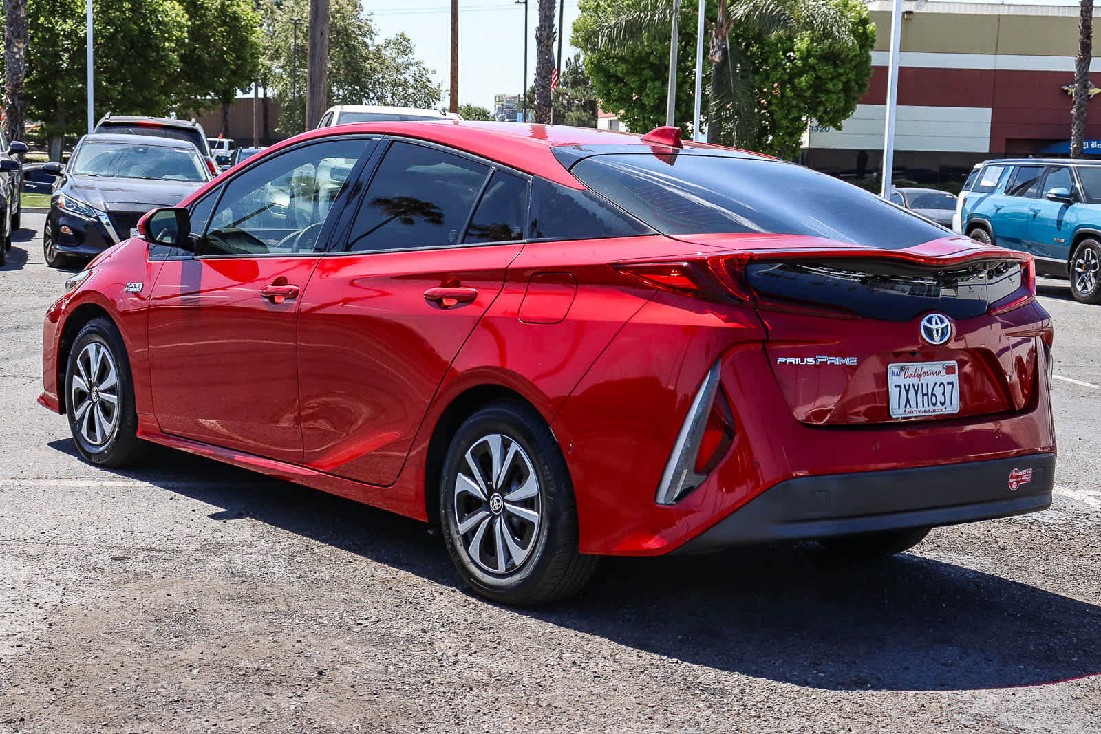 Used 2017 Toyota Prius Prime Advanced w/ Carpet Mat Package FWD image 8