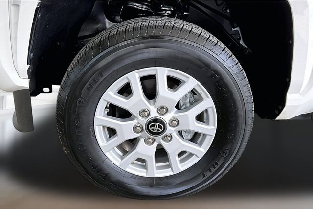 Used 2025 Toyota Tacoma SR5 image 28