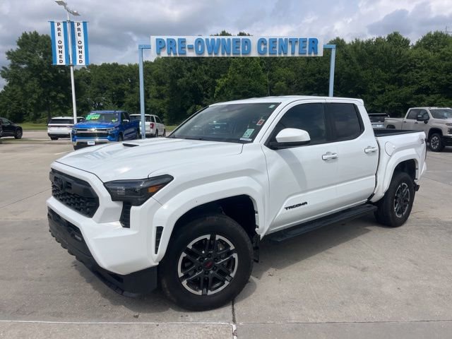 Used 2024 Toyota Tacoma TRD Sport RWD image 2