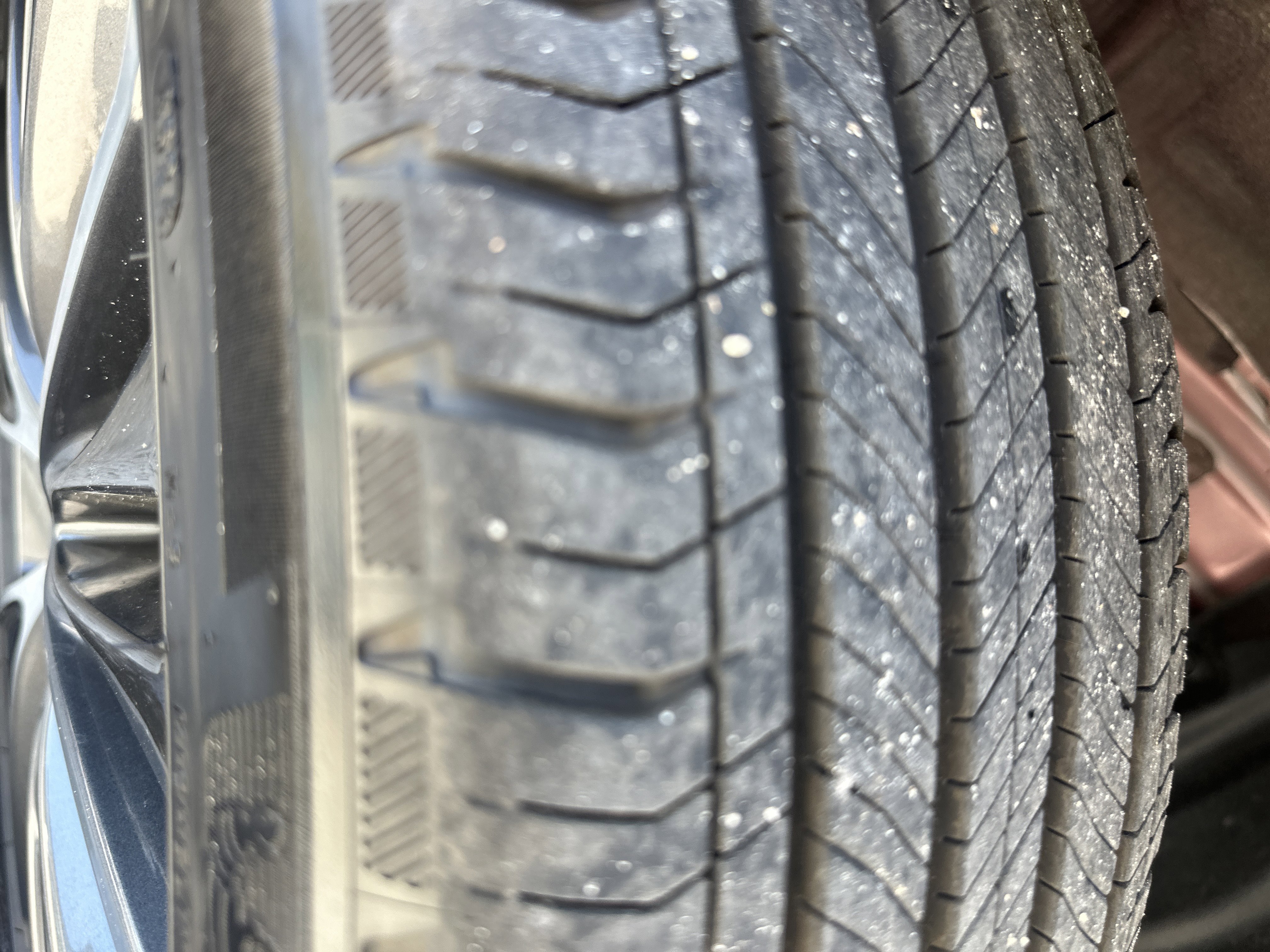 Used 2025 Toyota Prius XLE image 8