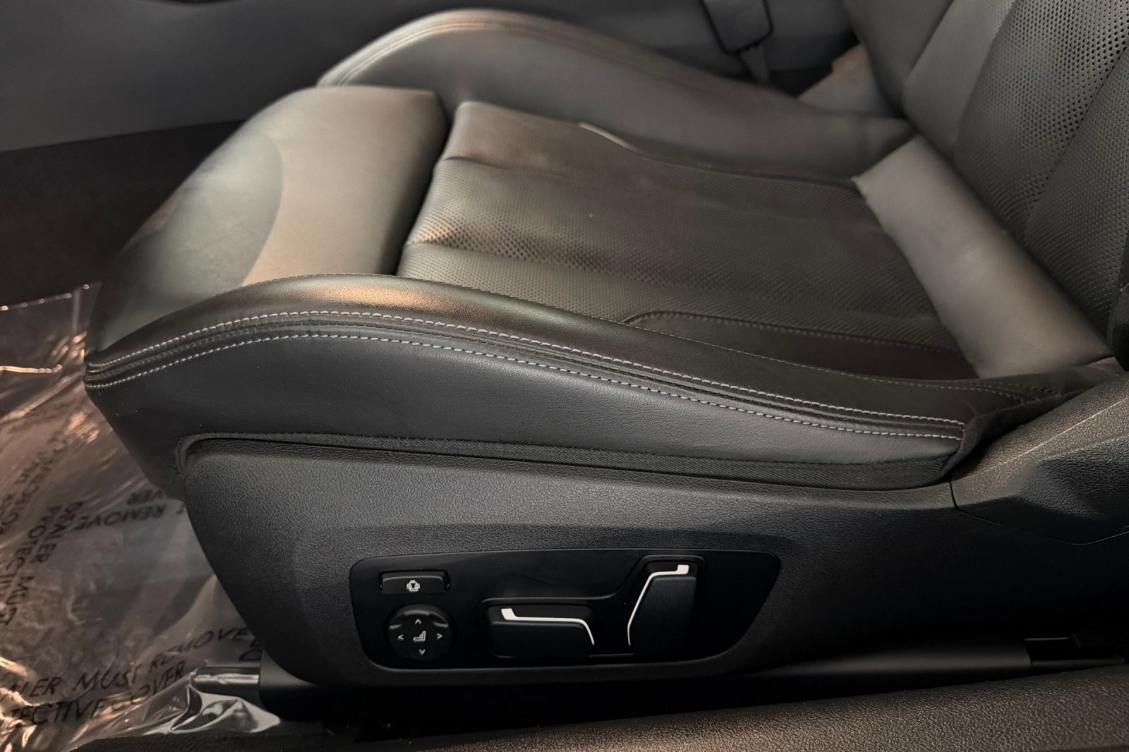 Used 2024 BMW M4 Competition image 15