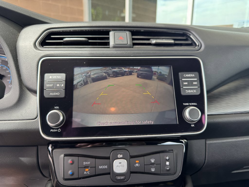 Used 2022 Nissan Leaf SV image 23