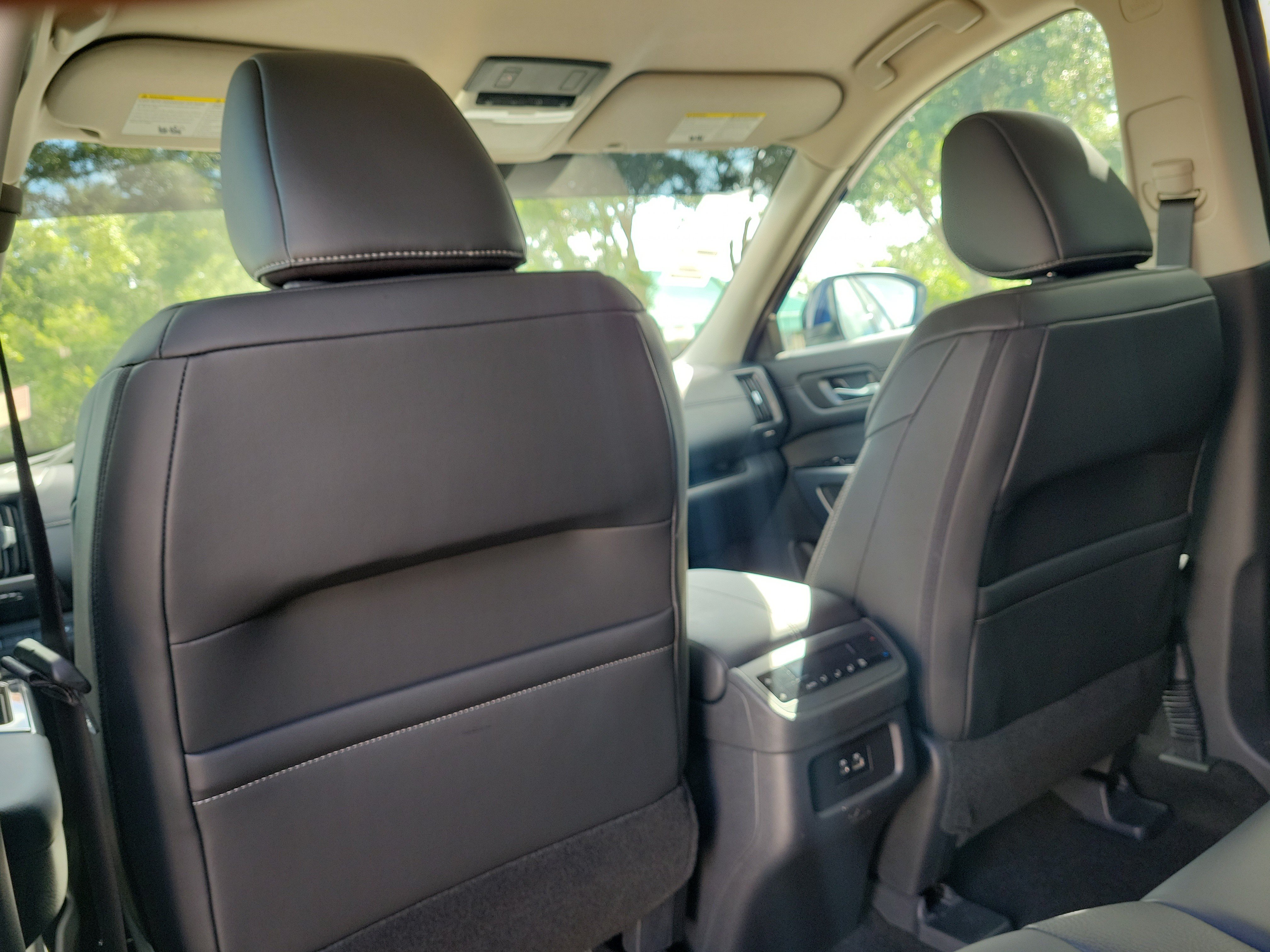 Certified 2025 Nissan Pathfinder SL FWD image 18