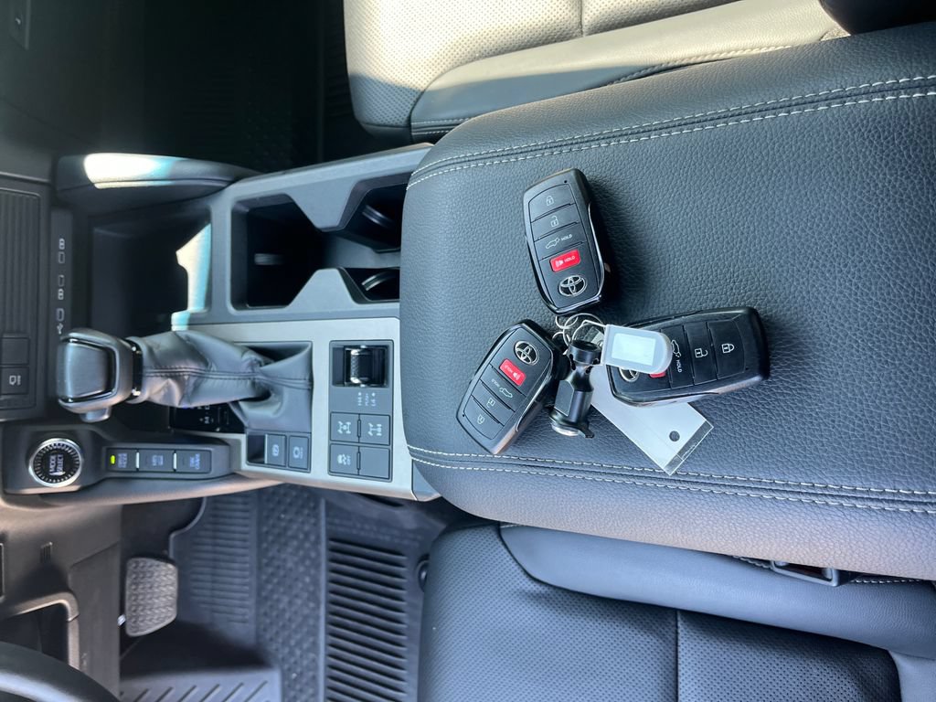 Used 2025 Toyota Land Cruiser AWD/4WD image 31