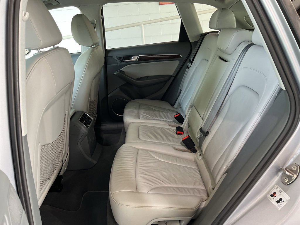 Used 2016 Audi Q5 2.0T Premium Plus w/ Technology Package image 14