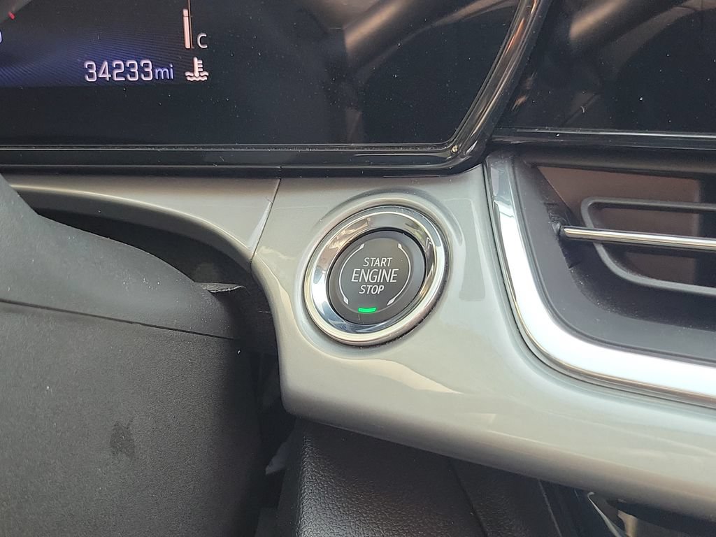 Used 2025 Chevrolet Trax LT FWD image 26