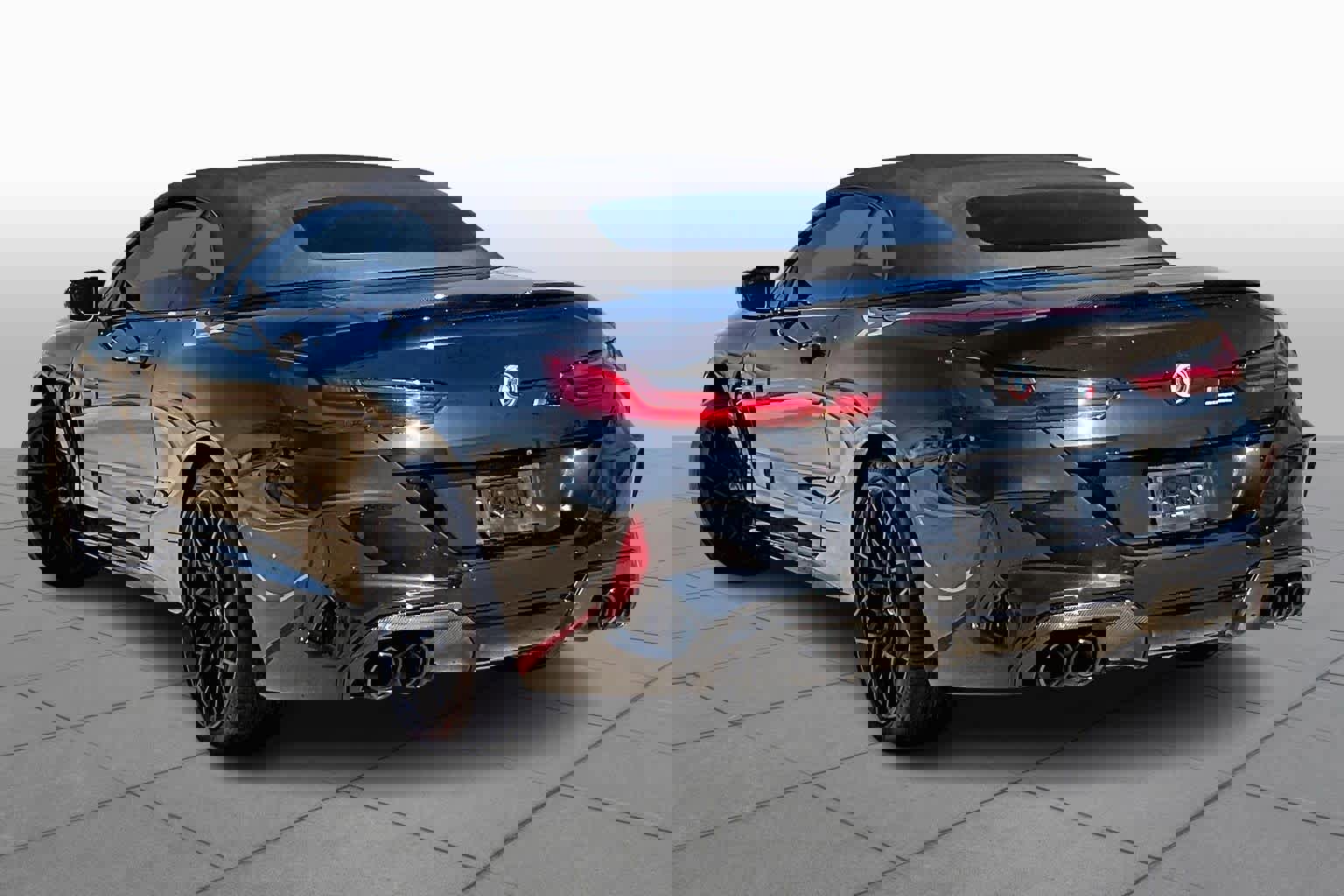 Used 2023 BMW M8 Competition w/ M Carbon Exterior Package image 11