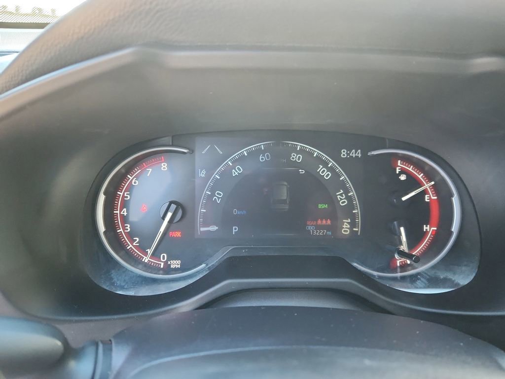 Used 2025 Toyota RAV4 XLE image 20