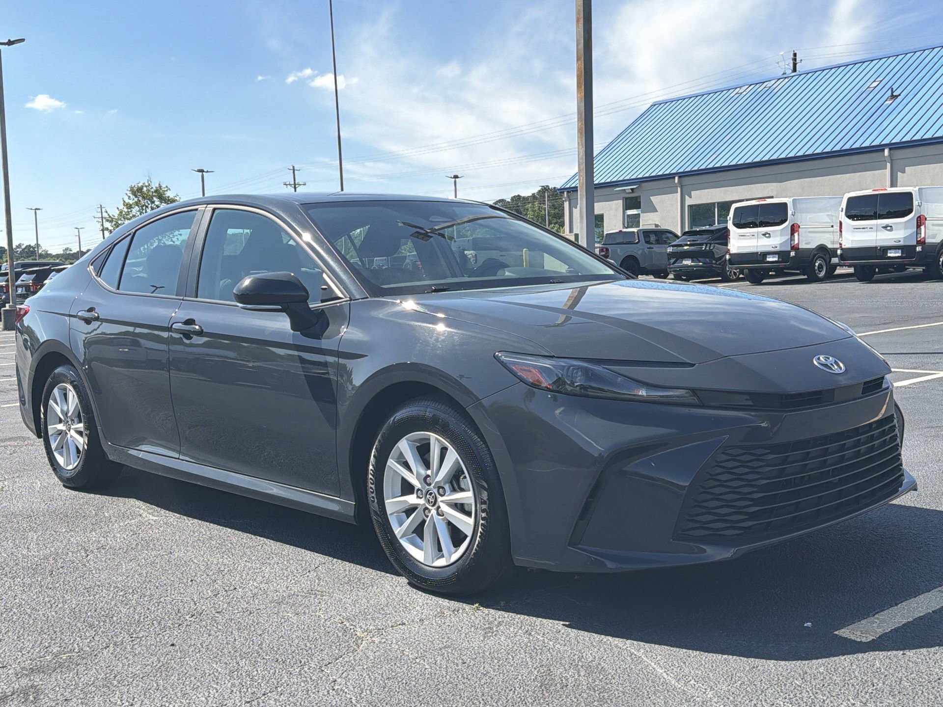 Used 2025 Toyota Camry LE FWD image 29