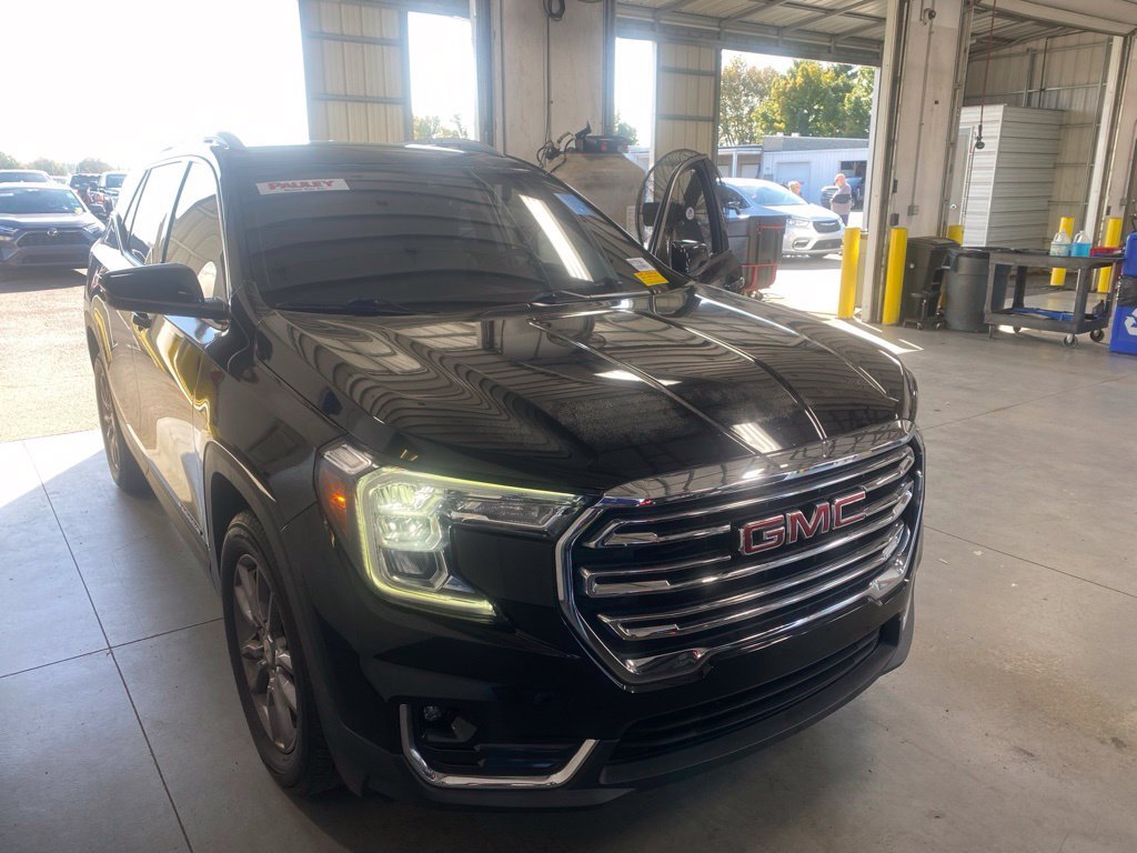 Used 2023 GMC Terrain SLT