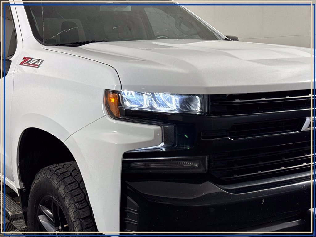 Used 2021 Chevrolet Silverado 1500 LT Trail Boss w/ LPO, Dark Essentials Package AWD/4WD image 6