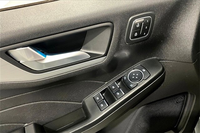Used 2023 Ford Escape Platinum image 34