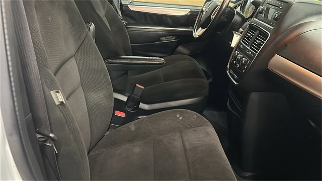 Used 2015 Dodge Grand Caravan SE w/ Quick Order Package 29E SE image 12