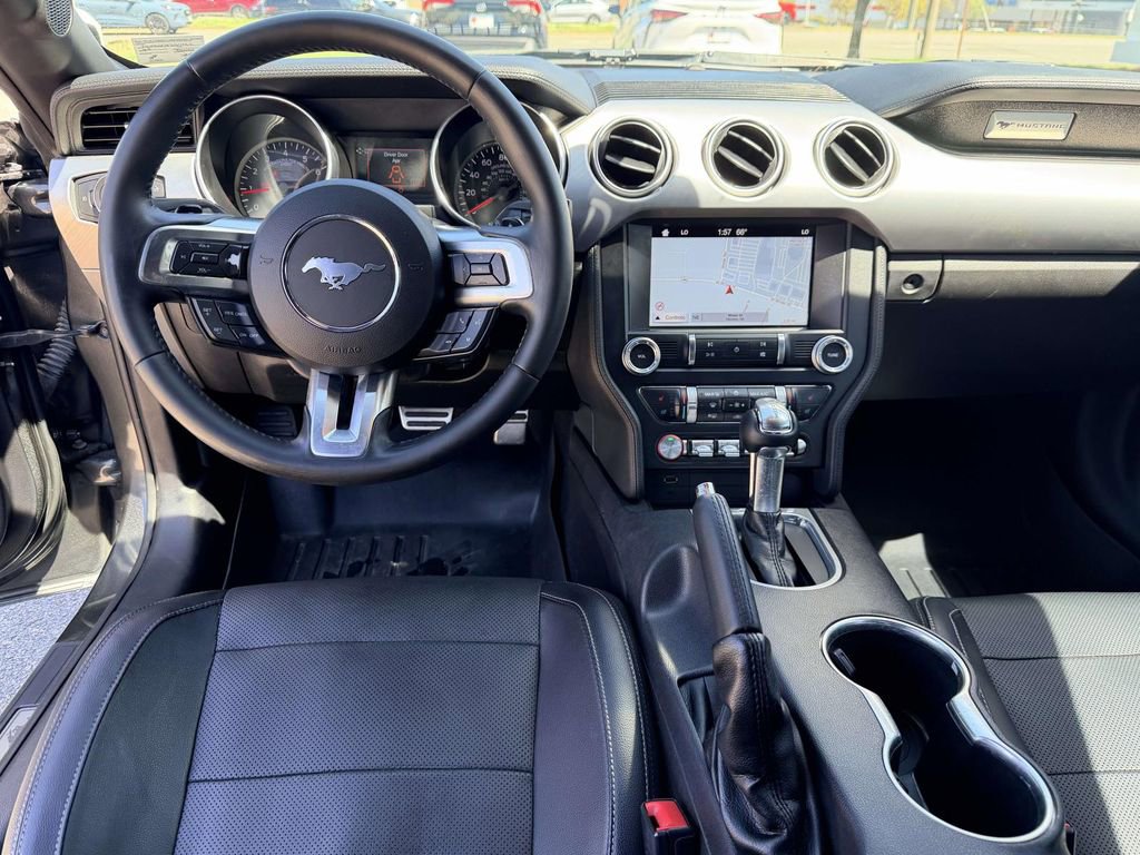 Used 2019 Ford Mustang Premium image 2