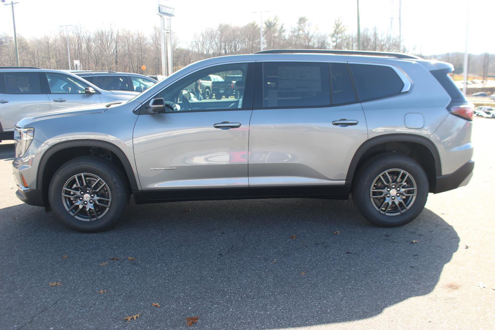 New 2026 GMC Acadia Elevation image 4