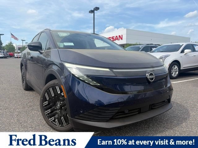 New 2026 Nissan Leaf Platinum+ w/ Floor Mat Package (Platinum+)