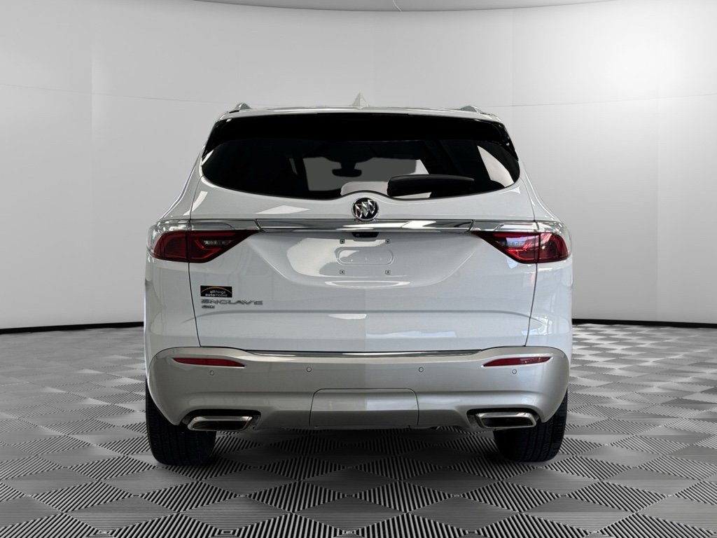 Used 2024 Buick Enclave Premium image 7