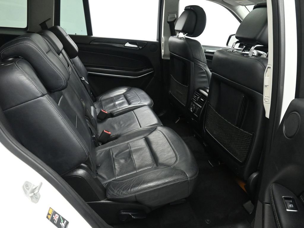 Used 2018 Mercedes-Benz GLS 550 4MATIC w/ Driver Assistance Package image 20