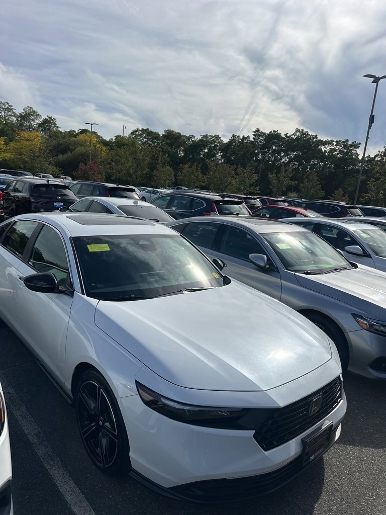 Used 2024 Honda Accord Sport image 31