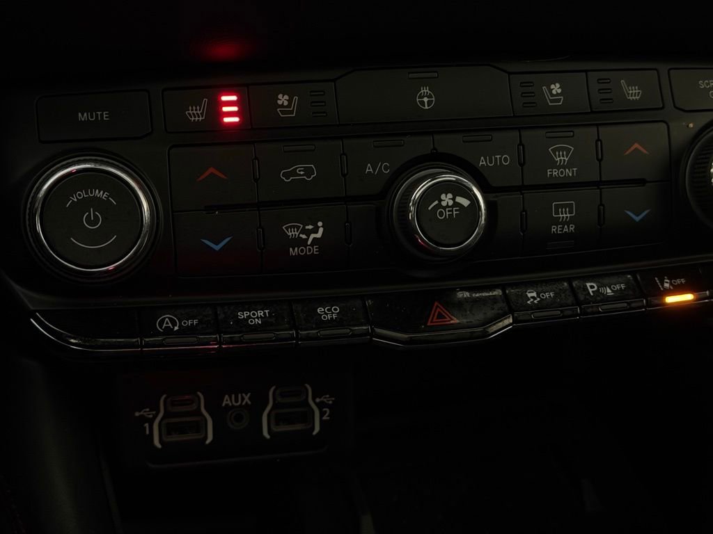 Used 2025 Dodge Durango GT image 22