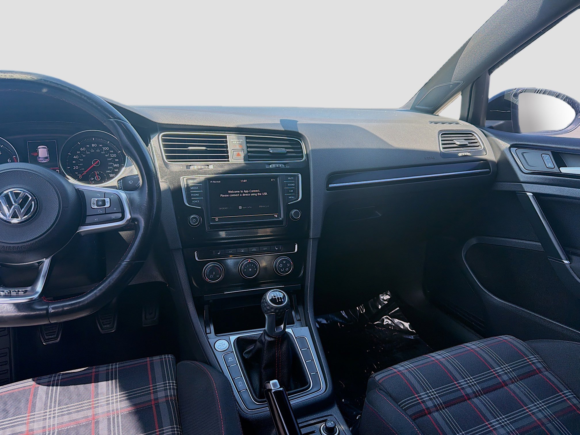 Used 2017 Volkswagen GTI Sport FWD image 22