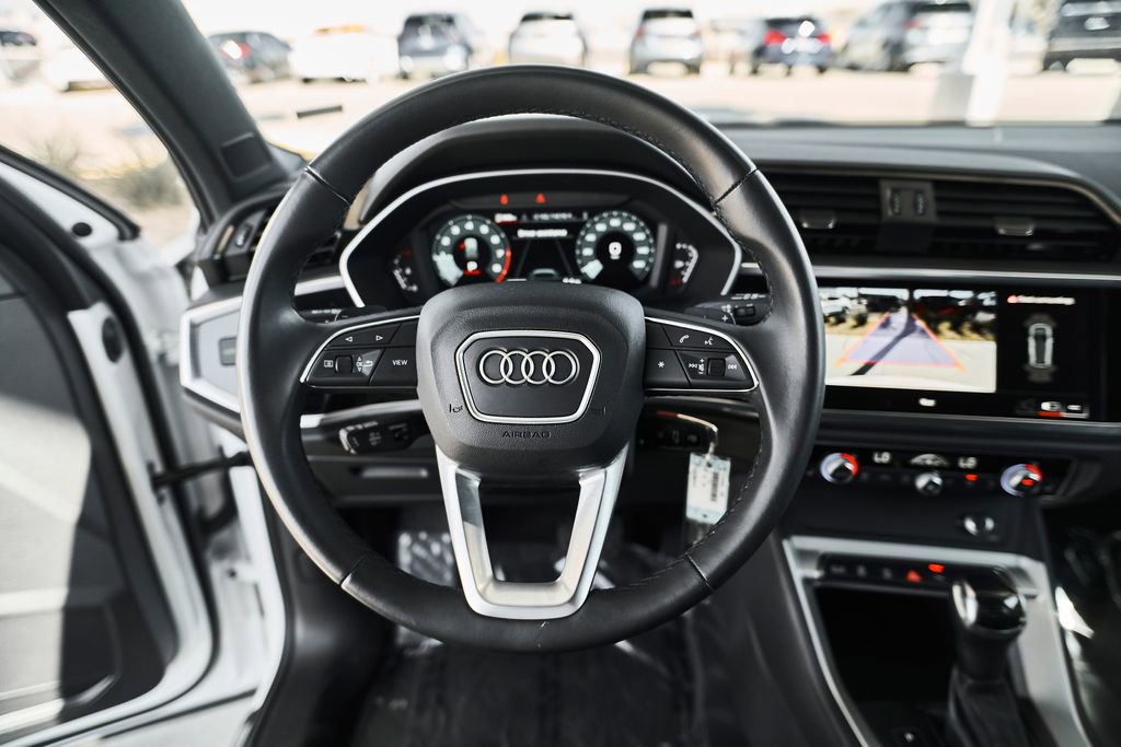 Used 2025 Audi Q3 2.0T Premium AWD/4WD image 21