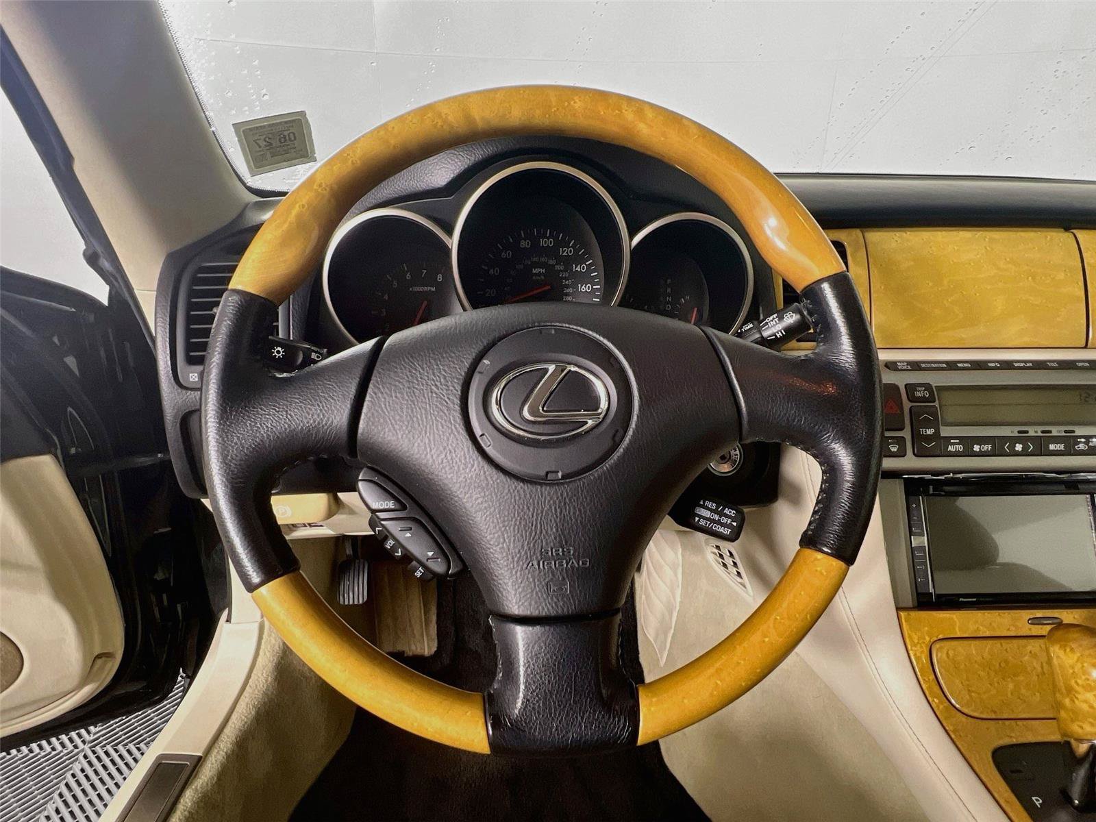 Used 2002 Lexus SC 430 Convertible RWD image 10