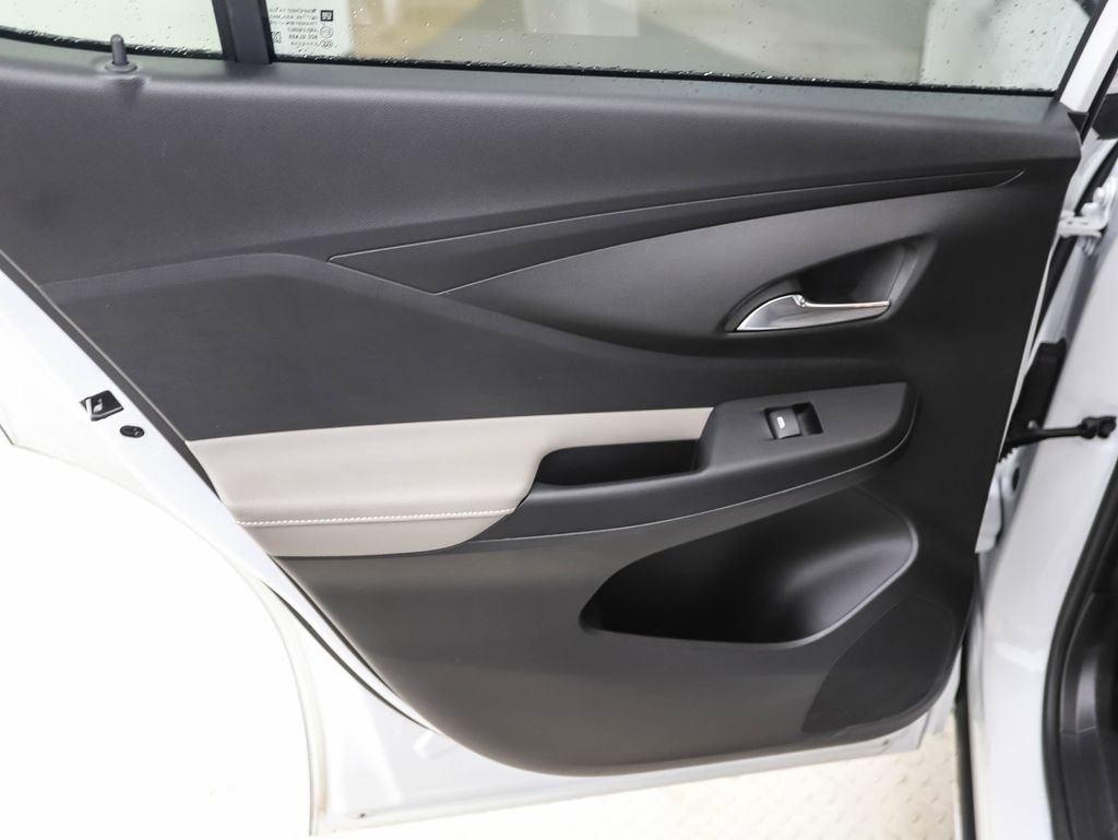 Used 2025 Buick Envista Avenir image 18