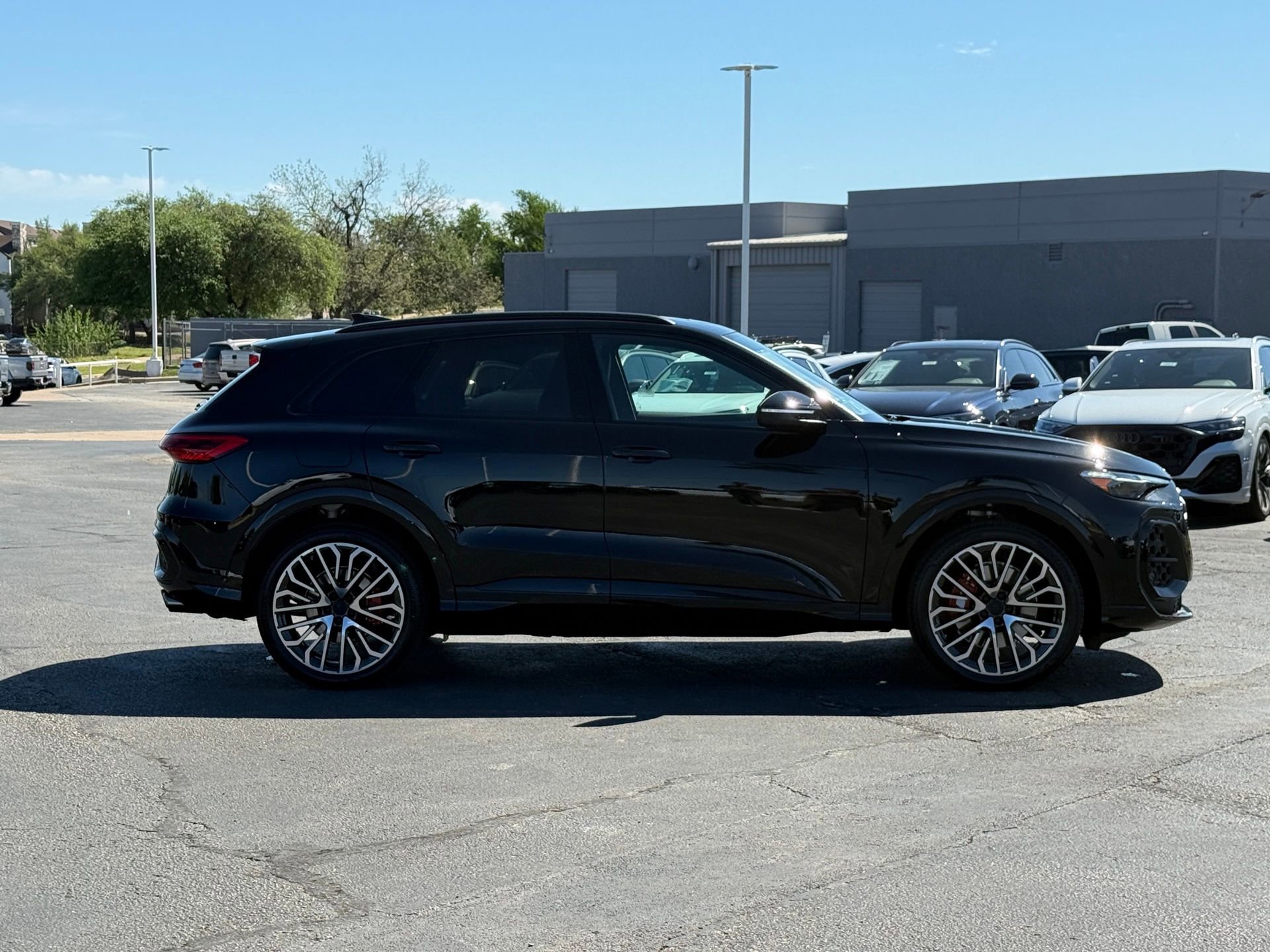New 2026 Audi SQ5 Premium Plus image 5