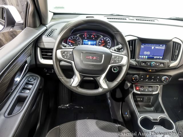 Used 2024 GMC Terrain SLE AWD/4WD image 3