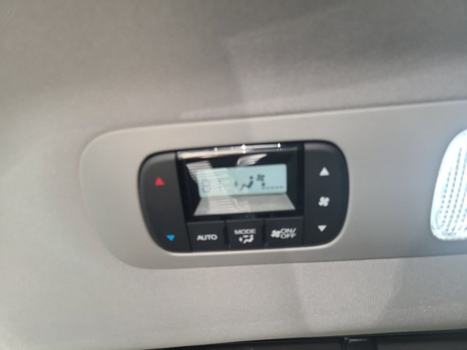 Used 2023 Honda Odyssey Elite image 42