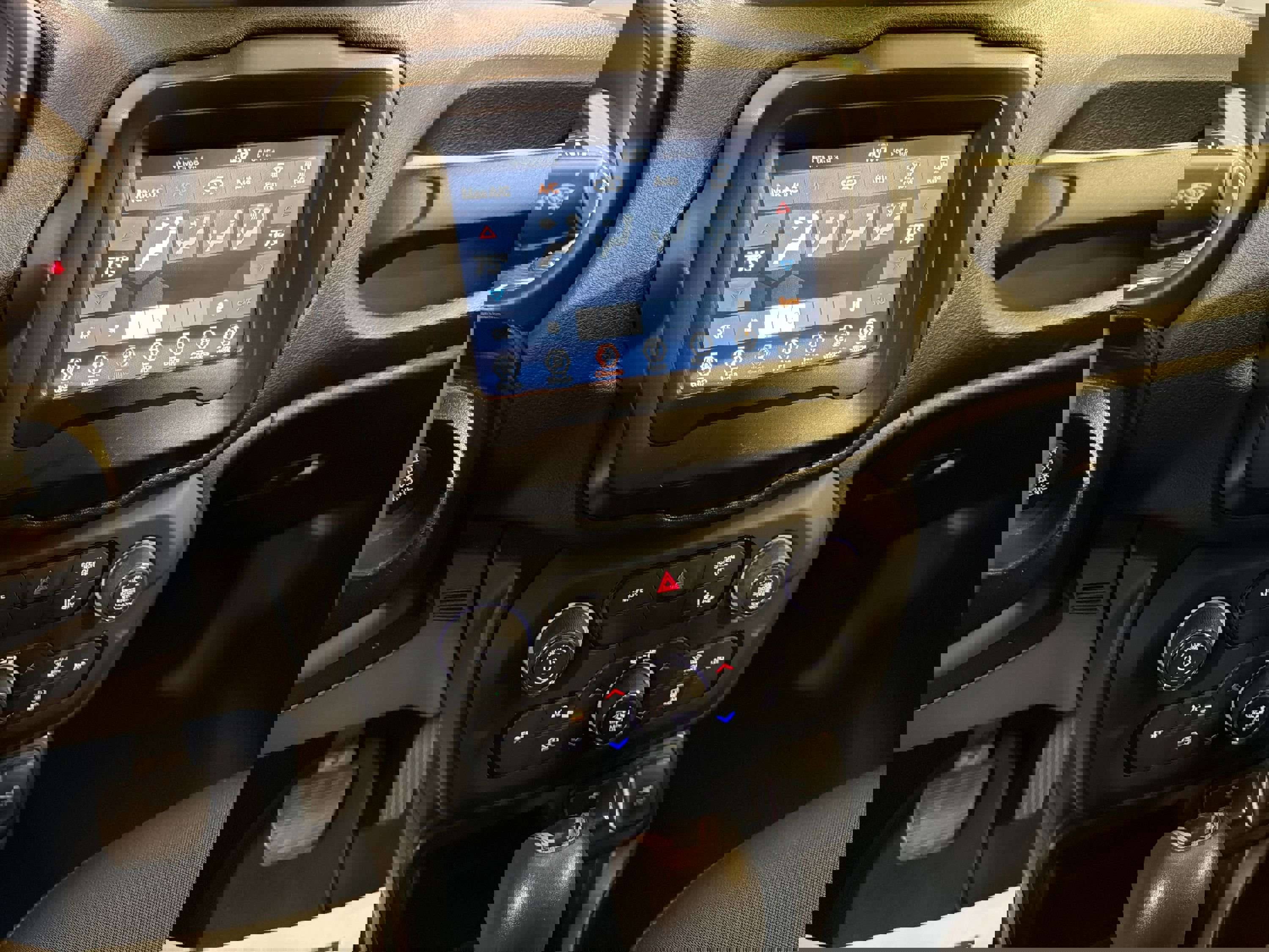 Used 2021 Jeep Renegade Sport image 19