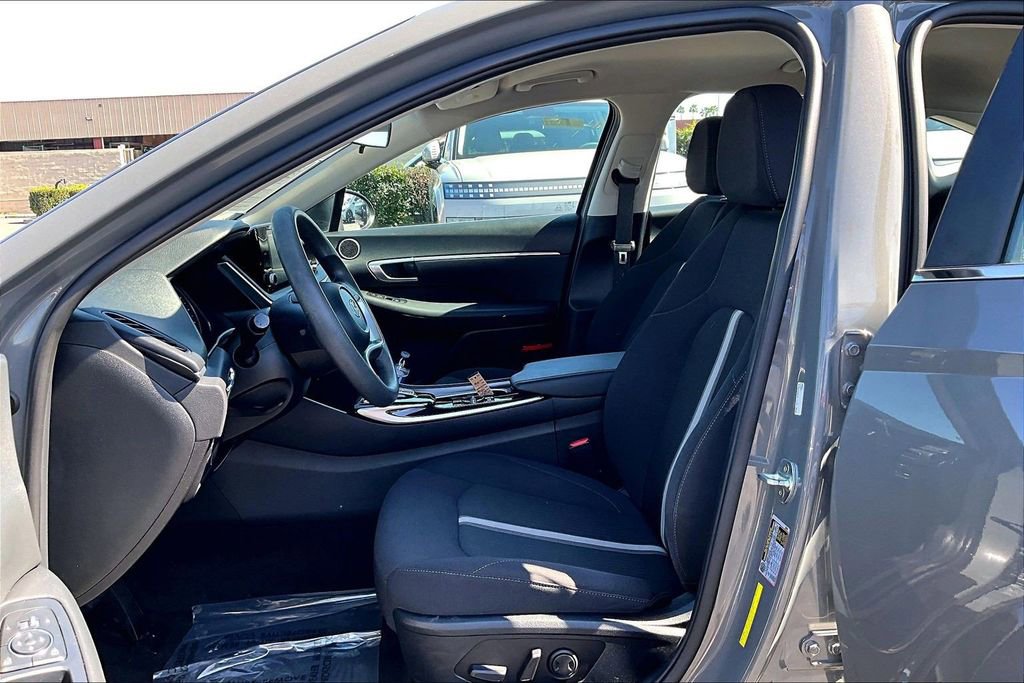 Certified 2022 Hyundai Sonata SEL w/ Cargo Package image 14