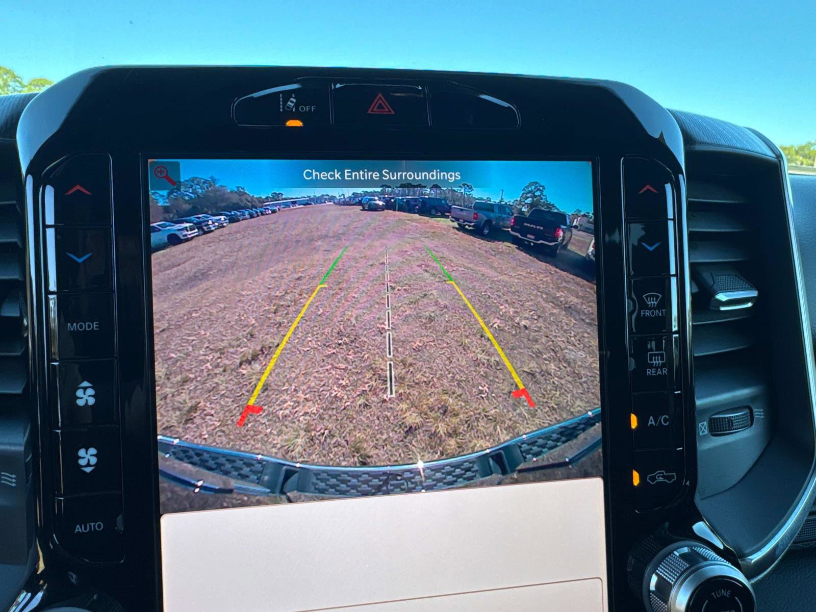 Certified 2025 RAM 1500 Big Horn image 24