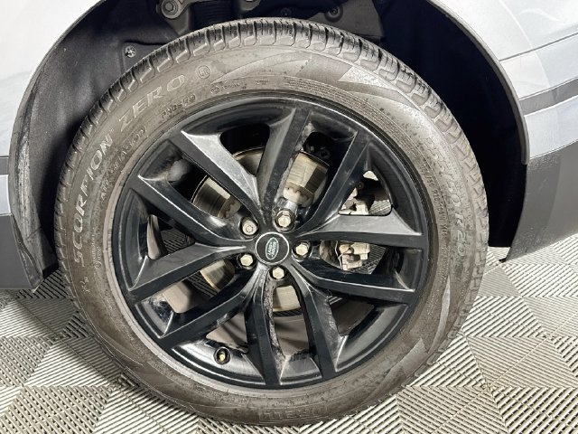 Used 2026 Land Rover Range Rover Velar S AWD/4WD image 34