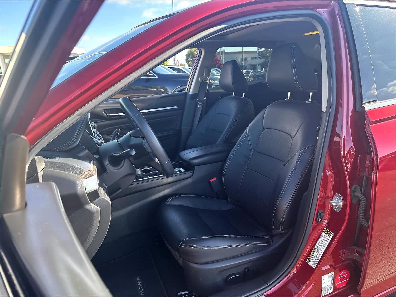 Used 2020 Nissan Altima 2.5 Platinum FWD image 22