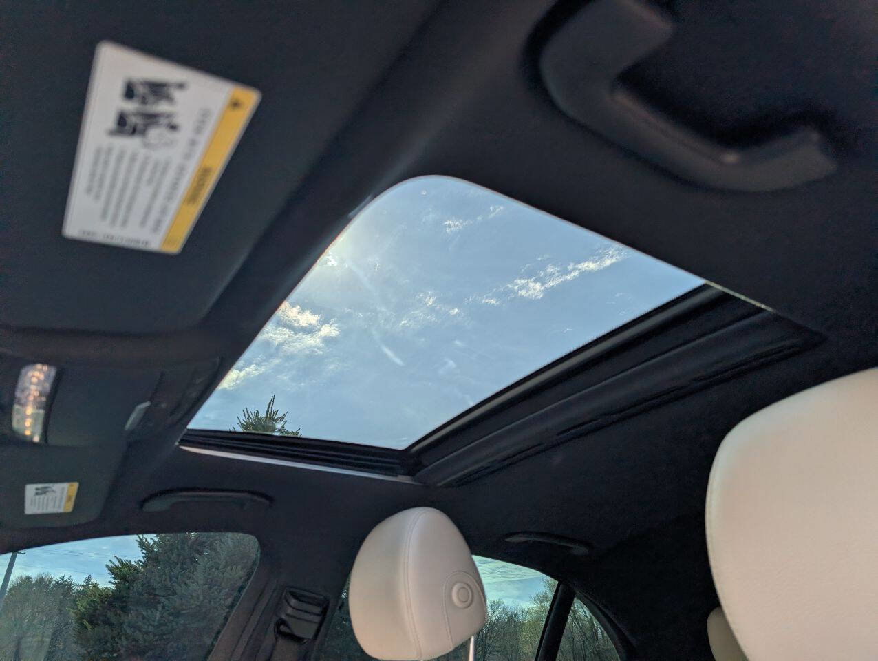 Used 2017 Mercedes-Benz E 300 4MATIC image 15